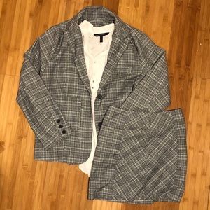 ❌SOLD❌ Plaid blazer and skirt set S